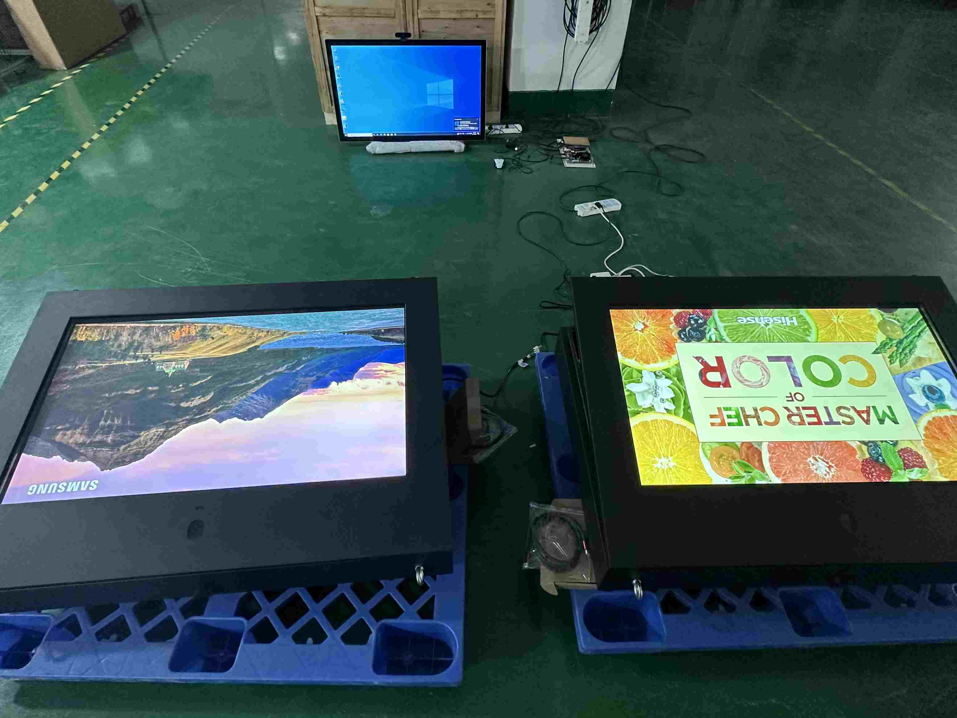 Zunanji 43 stenski montažni monitor Kiosk 4K
